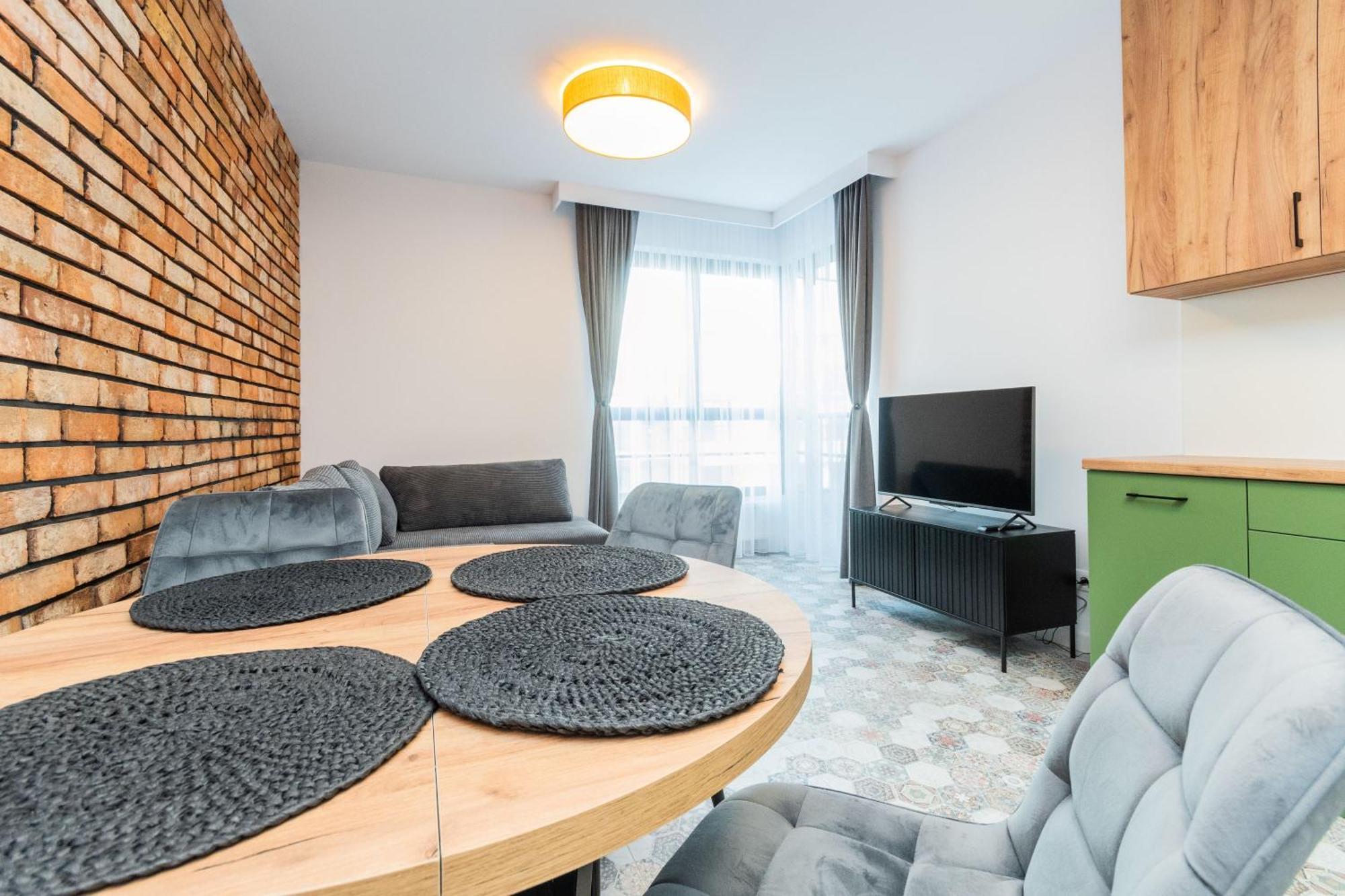 Grand Apartments - Doki Living & Foodhall Gdańsk Exterior foto